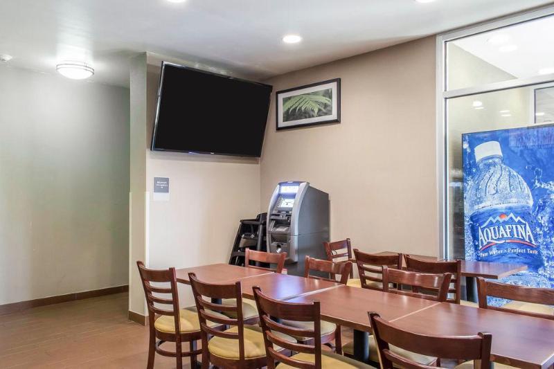 Days Inn By Wyndham Brooklyn Borough Park Nueva York Exterior foto
