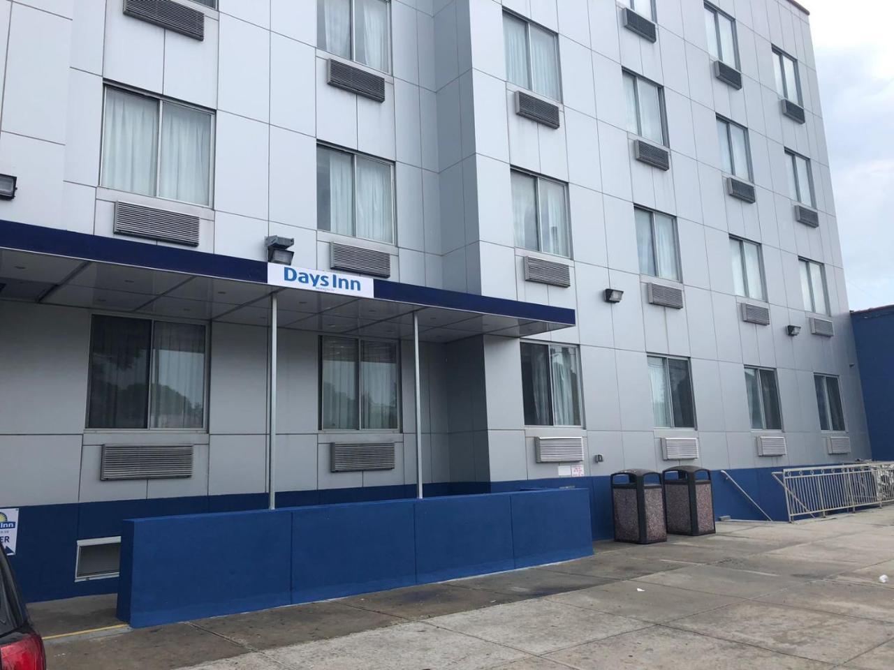 Days Inn By Wyndham Brooklyn Borough Park Nueva York Exterior foto